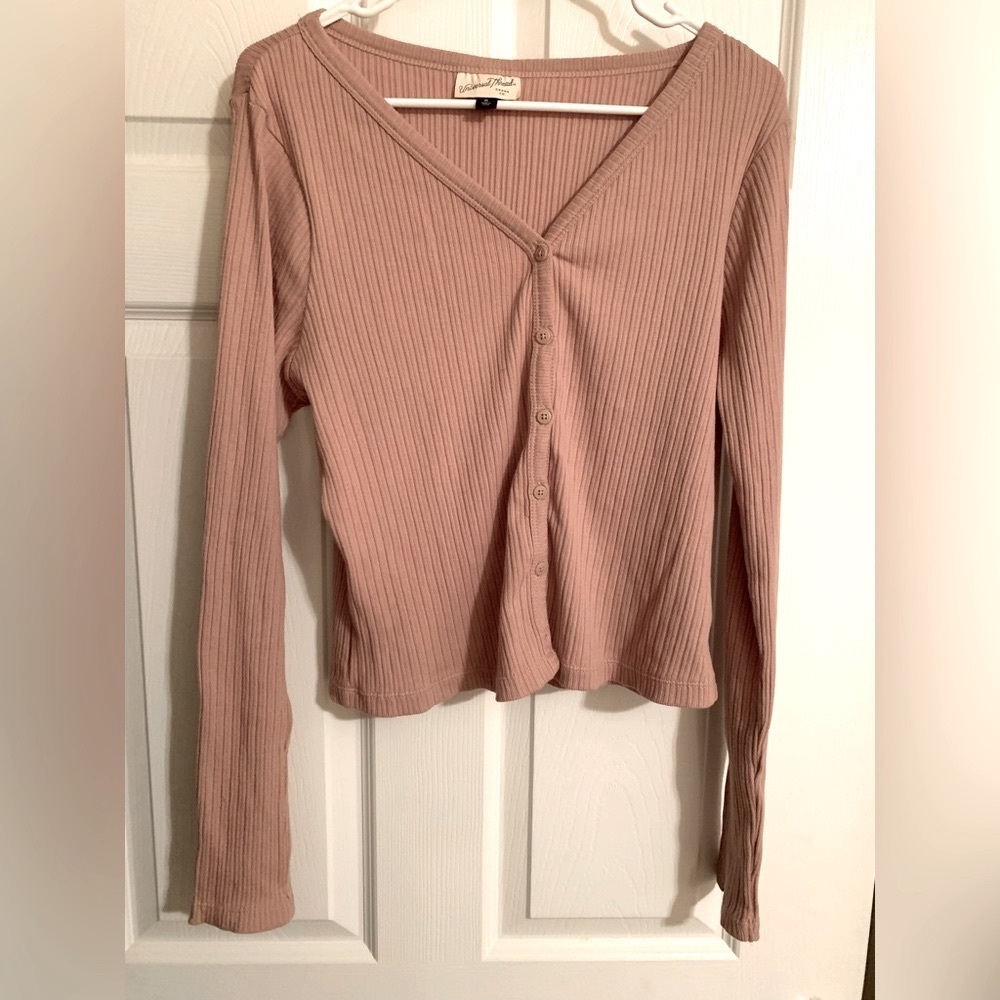 Universal Thread shirt